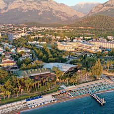 Crystal Deluxe Resort & Spa